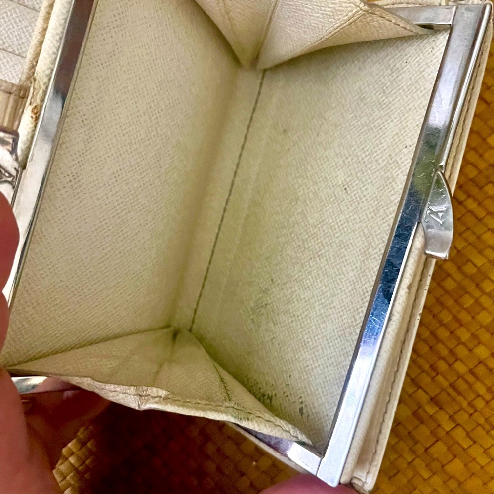 Cream colored Louis Vuitton epi Textured wallet with COA - Picture 8 of 11